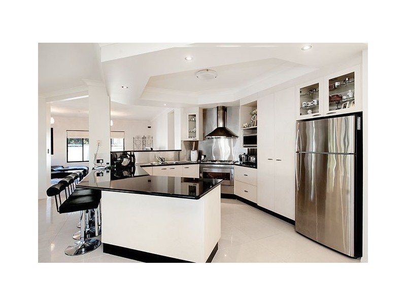 42 Sweetapple Place, Manly West QLD 4179