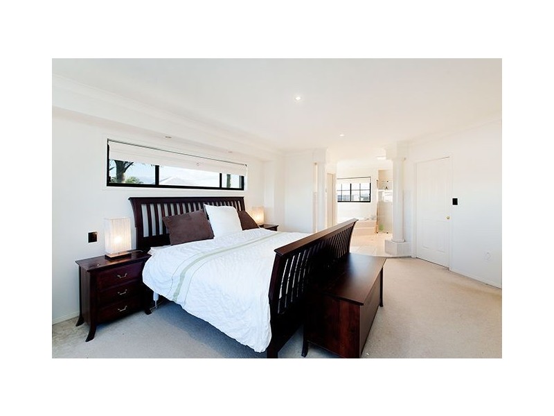 42 Sweetapple Place, Manly West QLD 4179