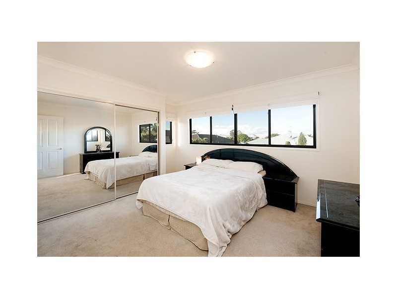 42 Sweetapple Place, Manly West QLD 4179