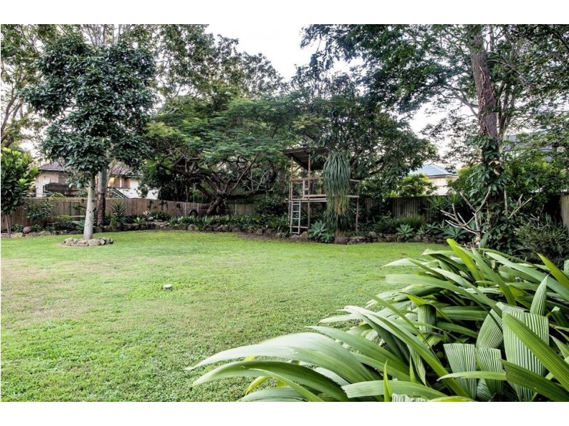 29 Katoomba Avenue, Hawthorne QLD 4171