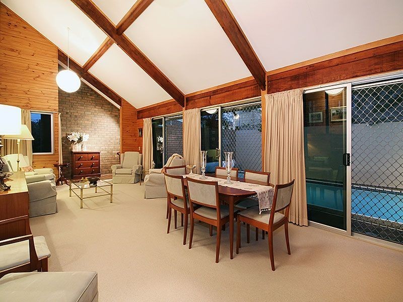 10 Ferol Street, Coorparoo QLD 4151