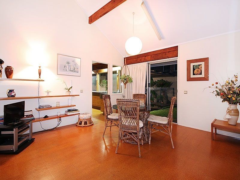 10 Ferol Street, Coorparoo QLD 4151