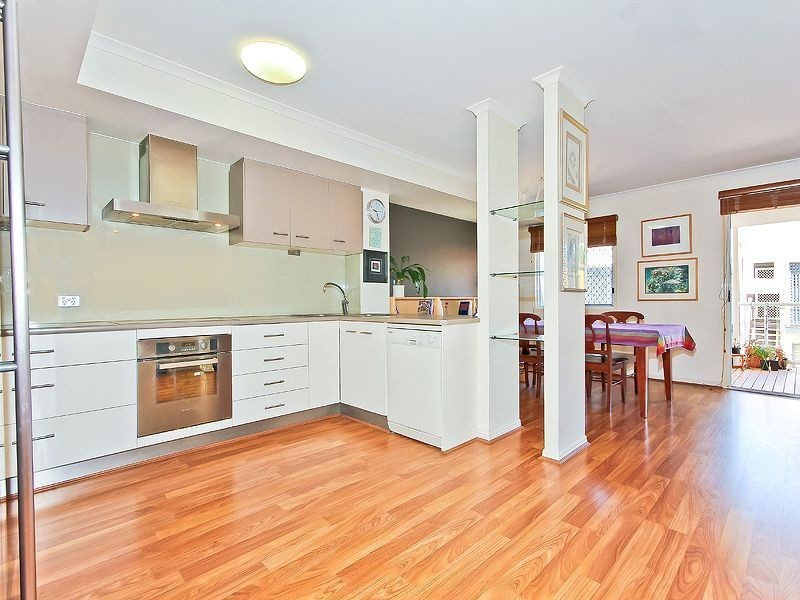 8/52 Chatsworth Rd, Greenslopes QLD 4120