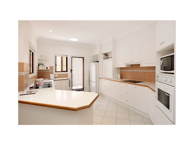 303 Riding Road, Balmoral QLD 4171