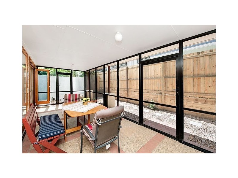 303 Riding Road, Balmoral QLD 4171