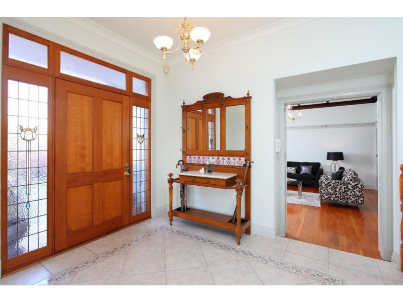 37 Marriott Street, Coorparoo QLD 4151