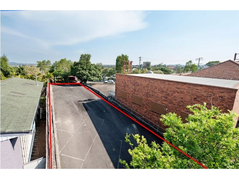 Part 245 Wynnum Road, Norman Park QLD 4170