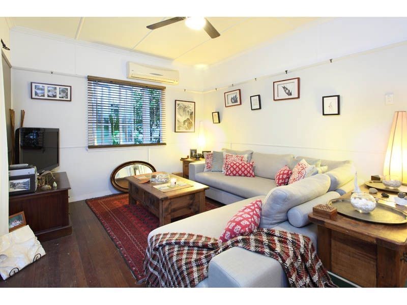 30 Clearview Terrace, Seven Hills QLD 4170