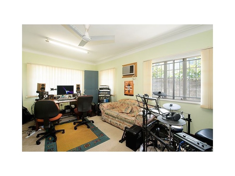 53 Canopus Street, Coorparoo QLD 4151