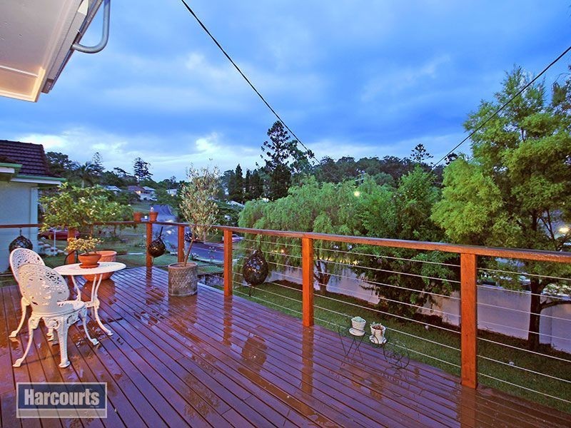 19 Sapphire Street, Holland Park QLD 4121