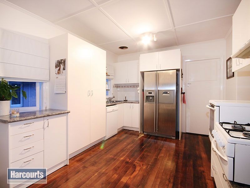 19 Sapphire Street, Holland Park QLD 4121