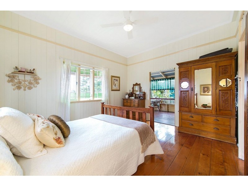 20 Brown Street, Camp Hill QLD 4152