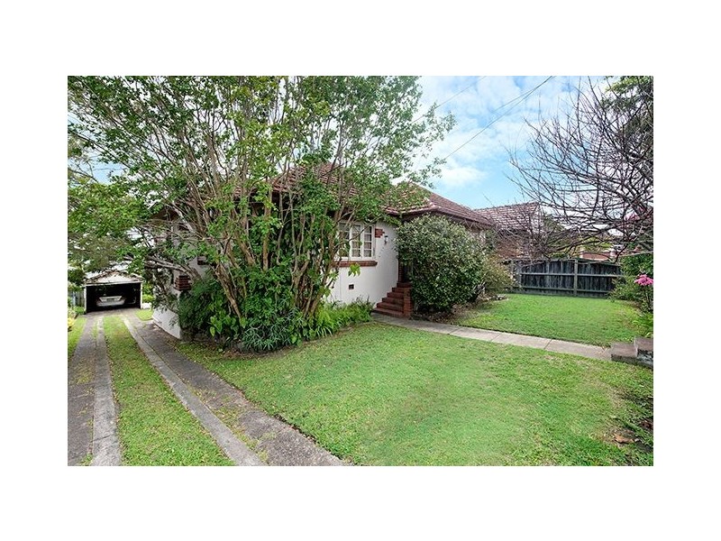 102 Newman Avenue, Camp Hill QLD 4152