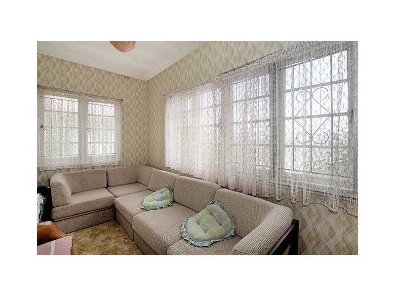 102 Newman Avenue, Camp Hill QLD 4152