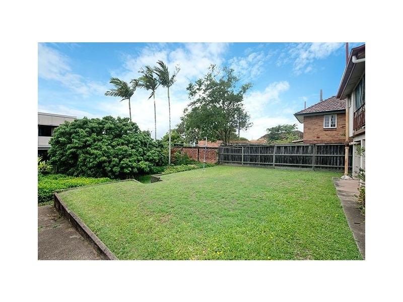 102 Newman Avenue, Camp Hill QLD 4152