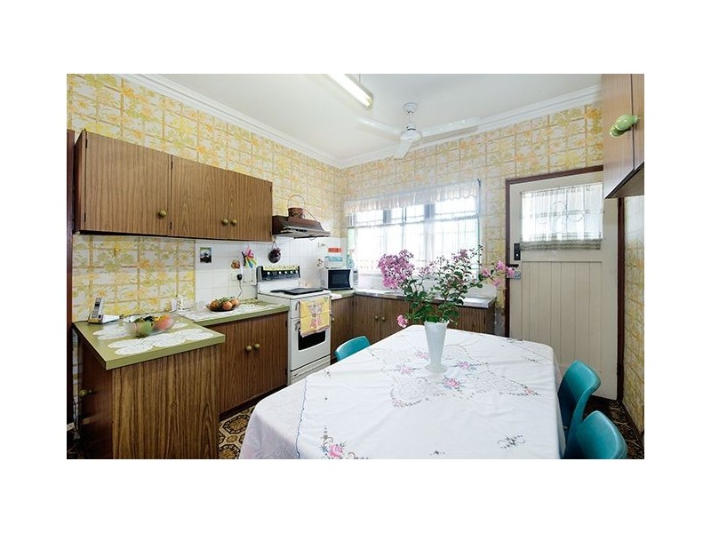 102 Newman Avenue, Camp Hill QLD 4152