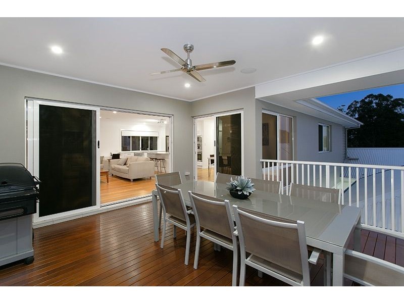 8 Bisley Place, Wakerley QLD 4154