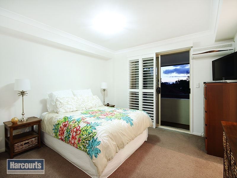 93 Coutts Street, Bulimba QLD 4171