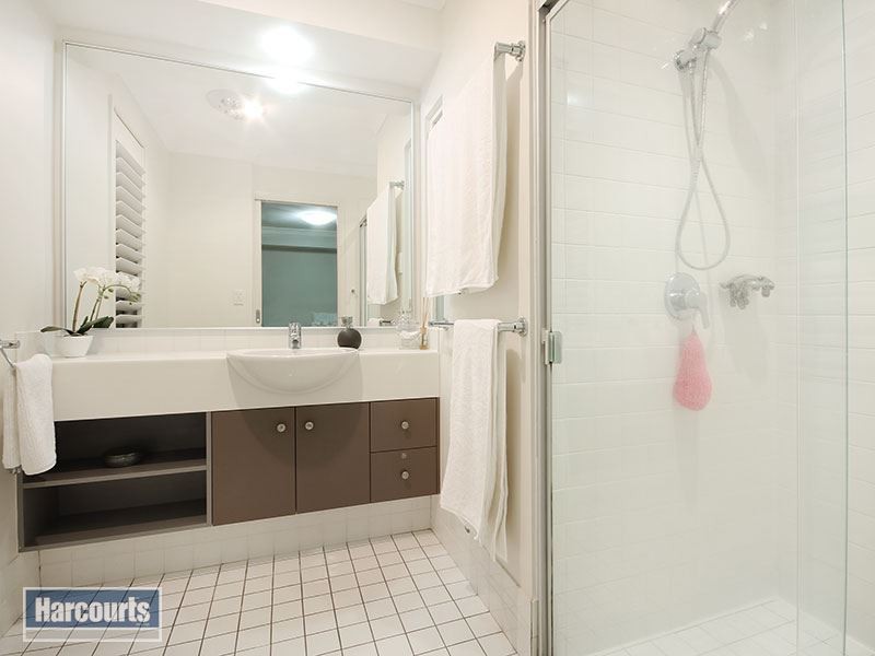 93 Coutts Street, Bulimba QLD 4171