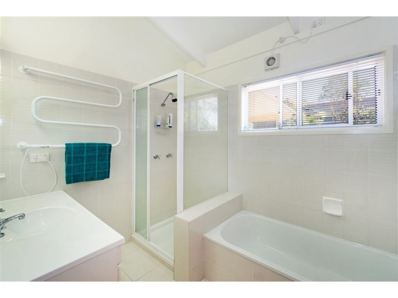 110 Indus Street, Camp Hill QLD 4152