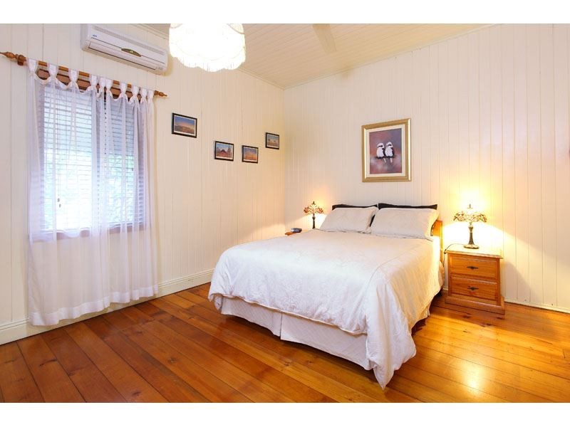 59 Beauvardia Street, Cannon Hill QLD 4170