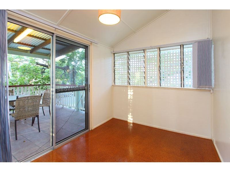 59 Beauvardia Street, Cannon Hill QLD 4170