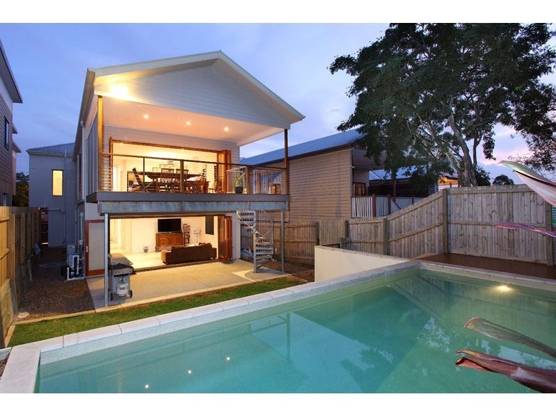 36 Macrossan Avenue, Norman Park QLD 4170