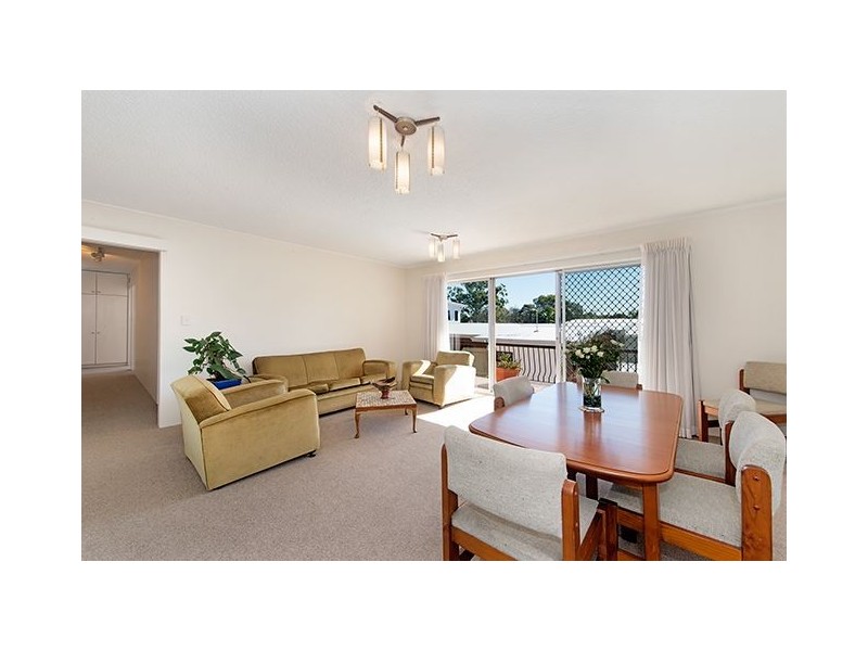 4/230 Riding Road, Balmoral QLD 4171