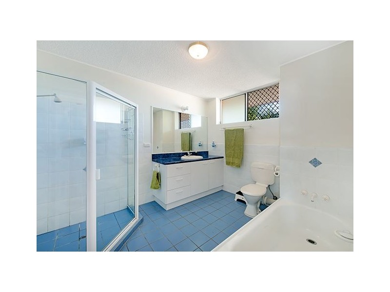 4/230 Riding Road, Balmoral QLD 4171