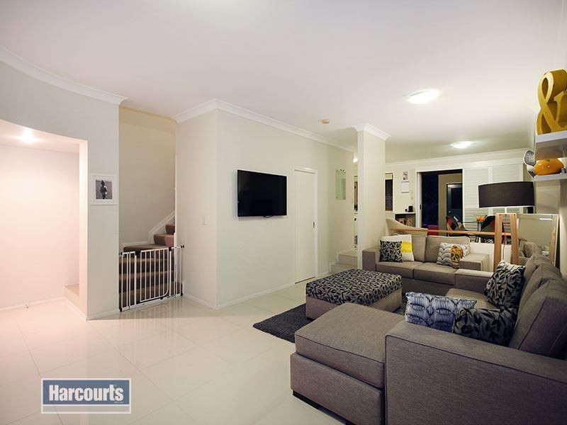 68a Kenbury Street, Bulimba QLD 4171