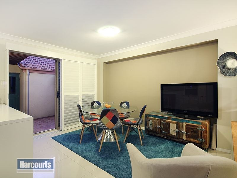 68a Kenbury Street, Bulimba QLD 4171