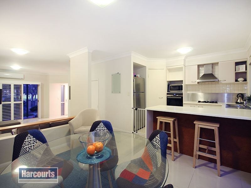 68a Kenbury Street, Bulimba QLD 4171