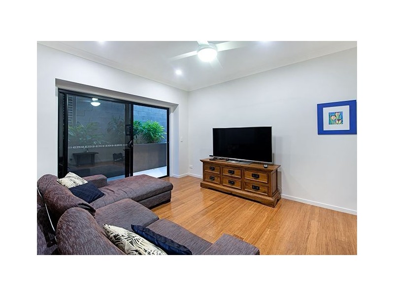 15 Kuranda Street, Balmoral QLD 4171
