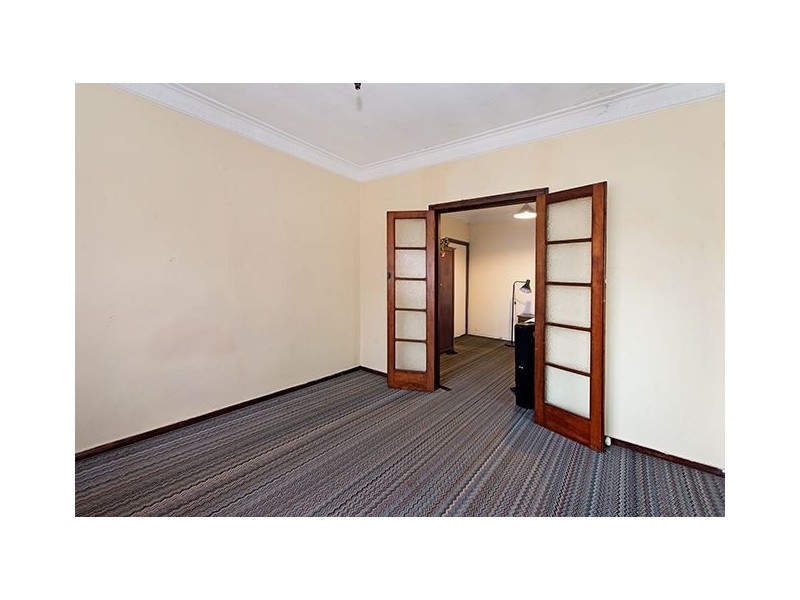 17 Gladstone Street, Coorparoo QLD 4151