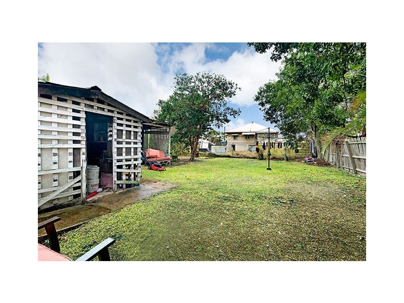 17 Gladstone Street, Coorparoo QLD 4151