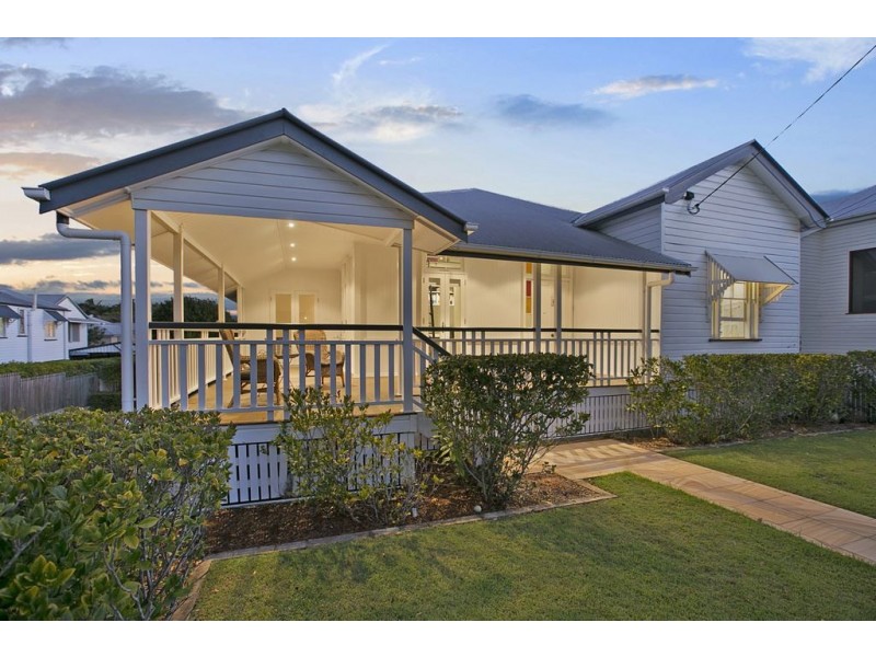 158 Barton Road, Hawthorne QLD 4171