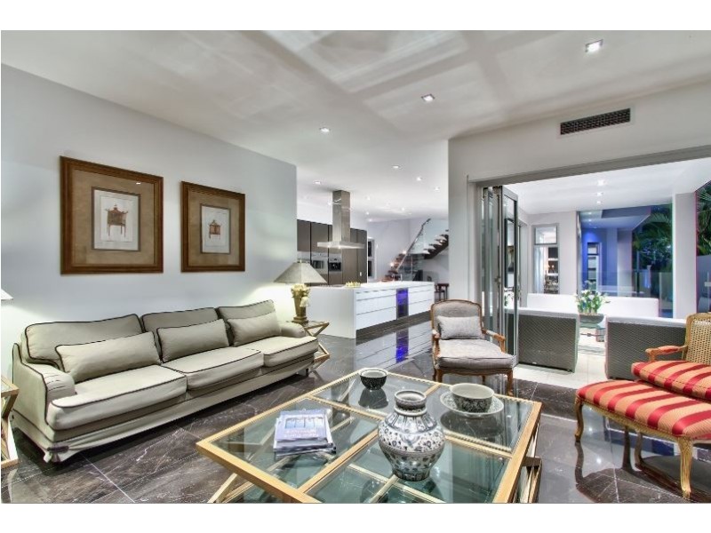 1 Scott Street, Hawthorne QLD 4171