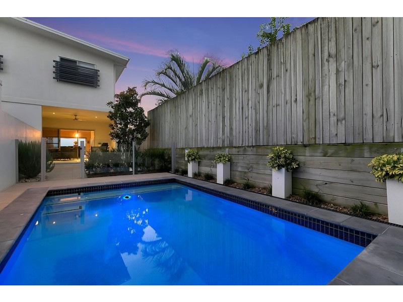 1/23 Collings Street, Balmoral QLD 4171