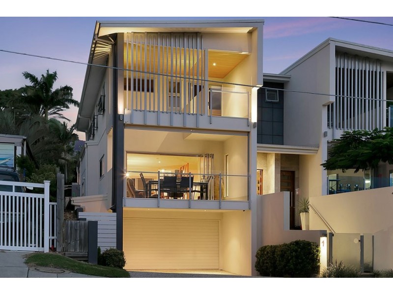 1/23 Collings Street, Balmoral QLD 4171