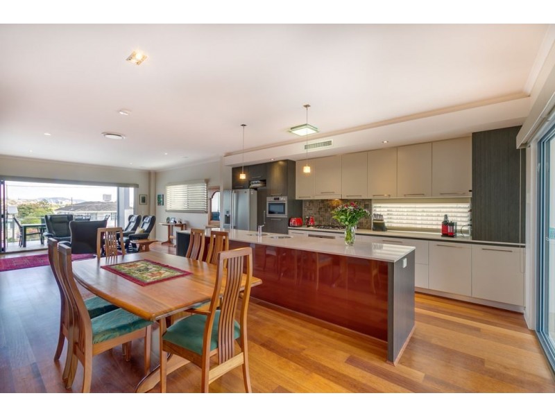 1/23 Collings Street, Balmoral QLD 4171