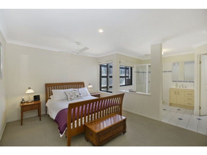 12 Brookwood Street, Murarrie QLD 4172