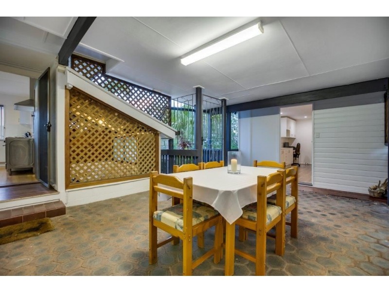 29 Turquoise Street, Holland Park QLD 4121