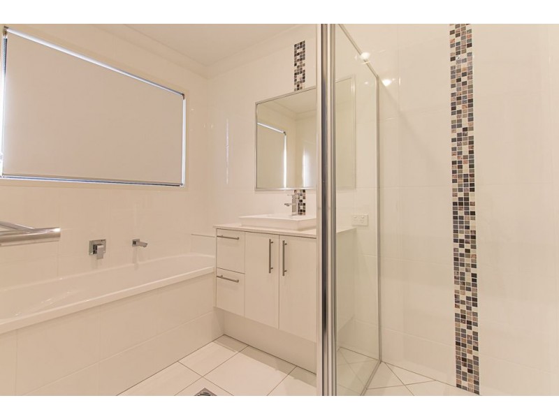 73 Clarke Street, Hendra QLD 4011