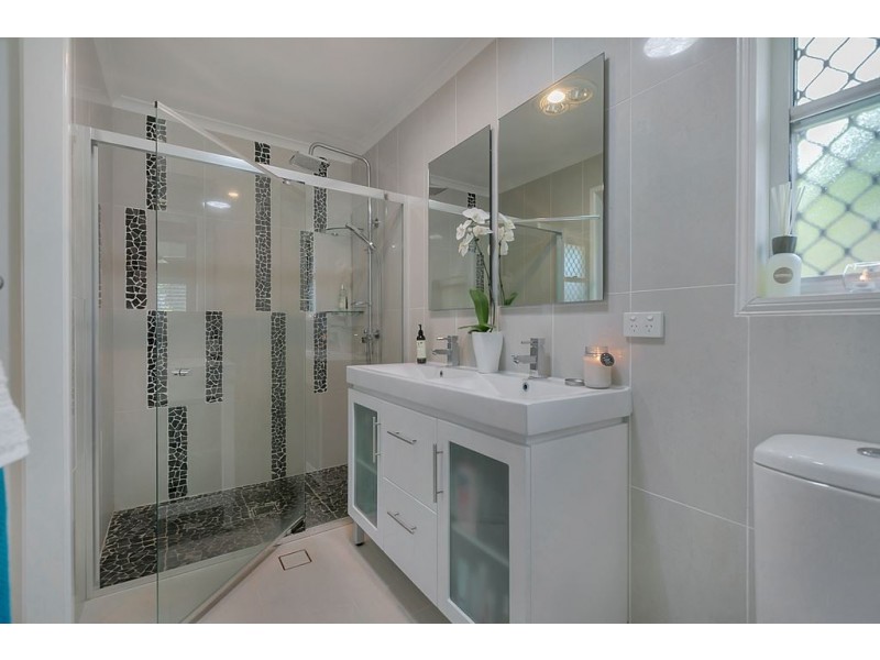 200 Ferguson Road, Seven Hills QLD 4170