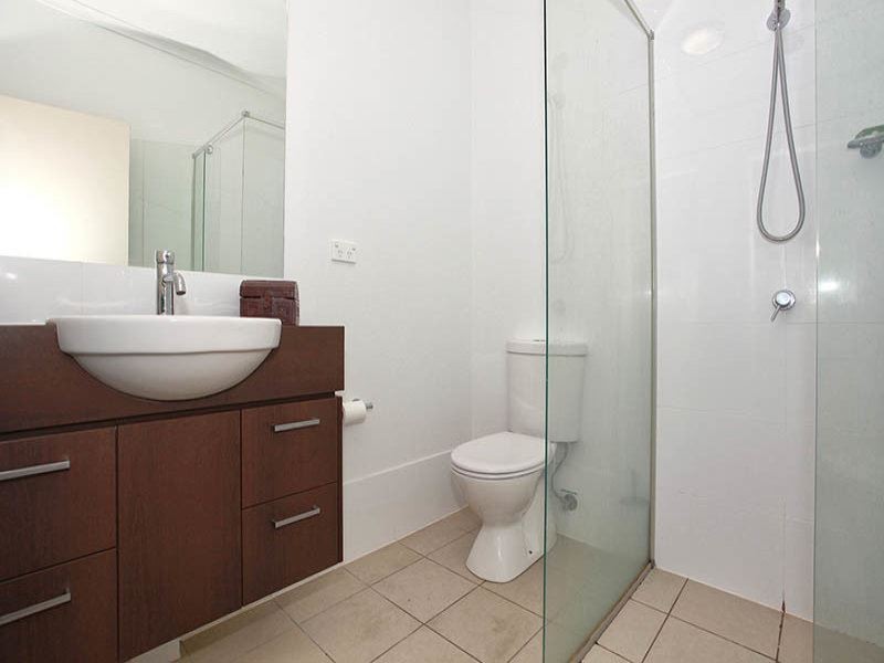 1/31 Burrai Street, Morningside QLD 4170