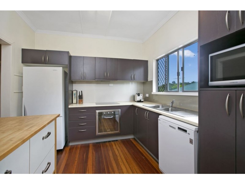 55 Domitia Avenue, Seven Hills QLD 4170