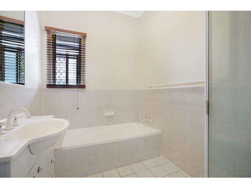 55 Domitia Avenue, Seven Hills QLD 4170