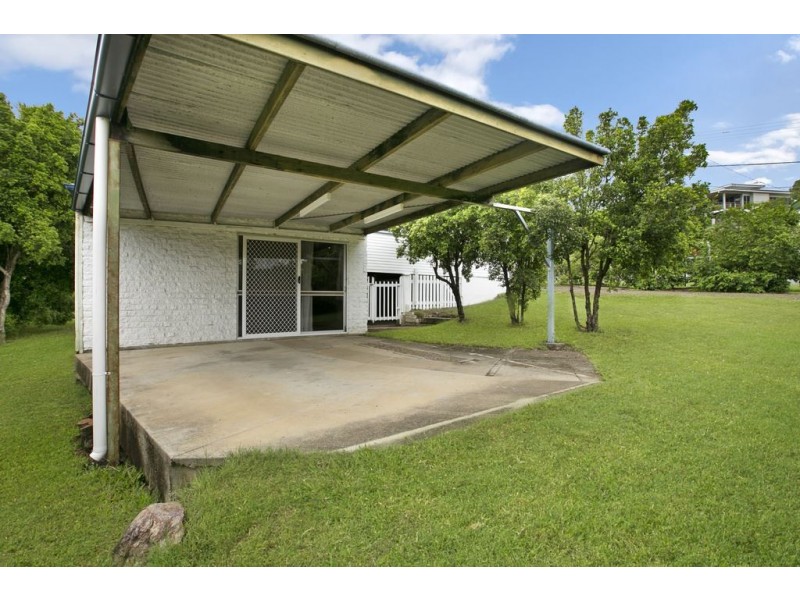 55 Domitia Avenue, Seven Hills QLD 4170