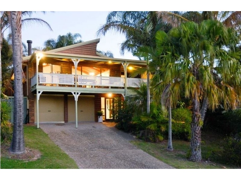 1a Pratt Court, Point Lookout QLD 4183