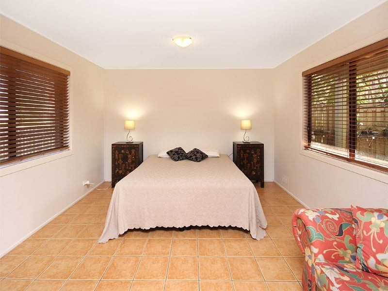 1a Pratt Court, Point Lookout QLD 4183